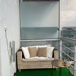 Appartamento Cozy 2-bedroom Penthouse In The Heart Of