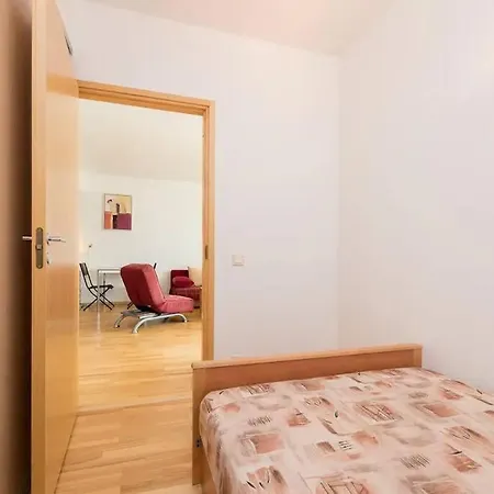 Cozy 2-bedroom Penthouse In The Heart Of