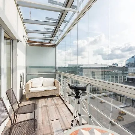 Cozy 2-bedroom Penthouse In The Heart Of