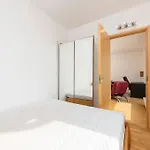 Appartement Cozy 2-bedroom Penthouse In The Heart Of *