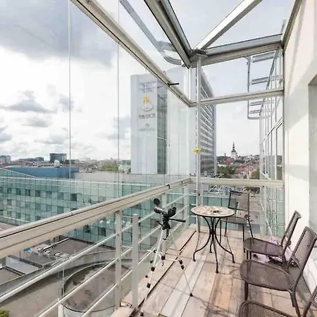 Cozy 2-bedroom Penthouse In The Heart Of Apartmán *