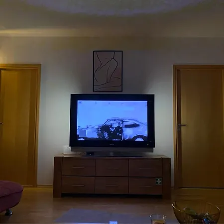 Cozy 2-bedroom Penthouse In The Heart Of 아파트 *