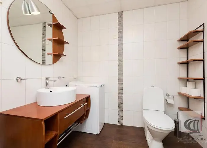 Cozy 2-bedroom Penthouse In The Heart Of 탈린