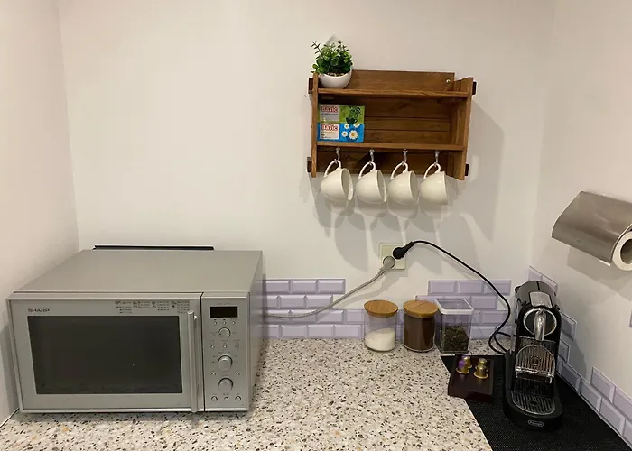 아파트 Cozy 2-bedroom Penthouse In The Heart Of *